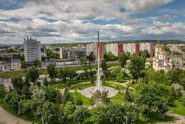 Şefii Primăriei Iaşi afirmă că trimestrul doi din acest an a fost primul din 2017 încoace în care nu s-au mai depăşit indicatorii privind poluarea cu particule PM10 în municipiu 