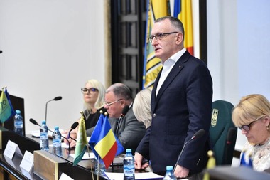 Ministrul Educaţiei anunţă 5 decizii majore, în urma consultărilor cu sindicatele: Din 2024, admiterea la toate colegiile va fi organizată imediat după Evaluarea Naţională / Limba şi Literatura română, probă distinctă la Bacalaureat, cu gramatică