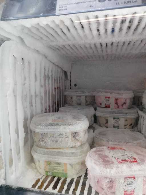 Cinci magazine Lidl din Iaşi, închise temporar de ANPC/ Printre nereguli: mizerie şi legume şi fructe depreciate/ Au fost date amenzi în valoare de aproape 100.000 de lei - FOTO, VIDEO
