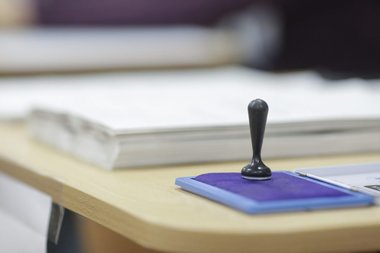 UPDATE - Referendum pentru demiterea primarului comunei IC Brătianu, din judeţul Tulcea - Prezenţă de peste 30% la închiderea urnelor, suficient pentru ca scrutinul să fie considerat valabil. Urmează numărarea voturilor