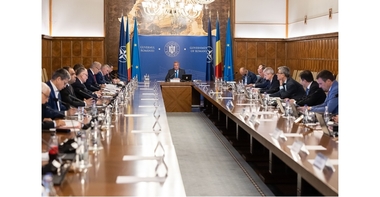 UPDATE - Guvernul va aproba, vineri, un proiect de ordonanţă de urgenţă care prevede majorarea salariilor personalului plătit din fonduri publice/ Budăi: Impactul bugetar al acestei măsuri va fi de două miliarde de lei până la final de an, dar nu este un impact suplimentar