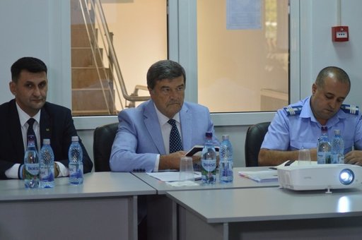 Prefectul Capitalei anunţă semnarea unui protocol de colaborare între Direcţia Generală de Poliţiei Bucureşti, Inspectoratul Şcolar, DSP şi Direcţia Regională Vamală pentru combaterea traficului de droguri 