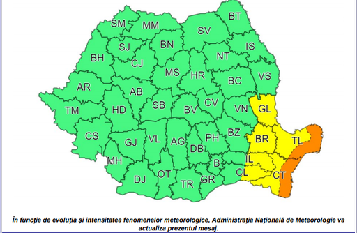 Cod galben şi portocaliu de furtuni, în Dobrogea, estul Munteniei şi sudul Moldovei / Pe litoral vor fi averse torenţiale