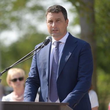 Ministrul Mediului: În tot ce înseamnă consum – indiferent dacă vorbim de energie termică, electrică, alimente, mersul cu maşina – putem să economisim 10% fără niciun efort deosebit dacă suntem un pic mai atenţi
