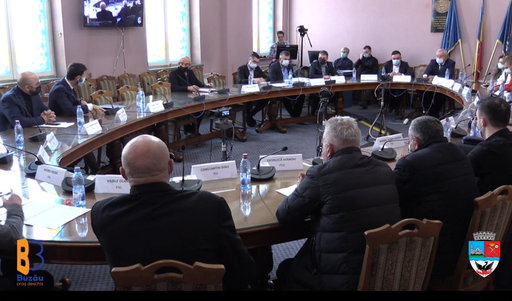 Jurnaliştii şi cetăţenii din Buzău ar putea avea acces din nou la şedinţele CL, interzis în urmă cu trei luni, printr-o hotărâre iniţiată de primar/ Constantin Toma: Am vrut să salvez viaţa ziariştilor buzoieni, dar nu am fost înţeles