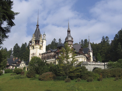 UPDATE - Castelul Peleş şi Castelul Bran, printre obiectivele turistice promovate de Ministerul Turismului, în cadrul Conferinţei Plenipotenţiarilor Uniunii Internaţionale a Telecomunicaţiilor