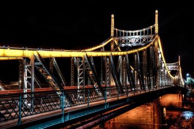 Economii la Arad - Iluminatul arhitectural va fi stins zilnic de la ora 23.00, începând din 3 octombrie

