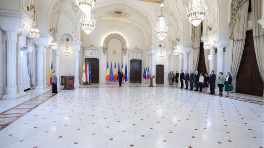 Ciucă: Noul ministru al Educaţiei va avea toată susţinerea mea şi a guvernului, astfel încât noile legi ale educaţiei să ajungă în Parlament până la sfârşitul acestei luni