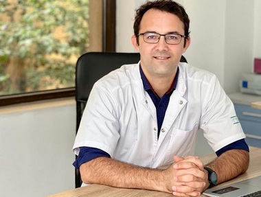 Medic, Fellow al Colegiului Regal Britanic de Chirurgie, despre sistemul medical din Marea Britanie: Sunt proceduri clare ca pacientul să ajungă rapid la cea mai bună echipă pentru tratament /Specialităţile, foarte nişate/ Telemedicina este medicina la ei