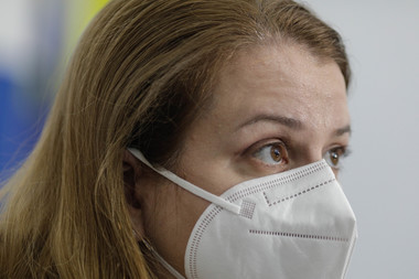 Ligia Deca: Vom discuta cu specialişti în drept administrativ pentru a vedea în ce măsură putem gândi un sistem mai robust în ceea ce priveşte sesizările de plagiat. Deocamdată toată legislaţia existentă trebuie să ţină cont de decizia CCR