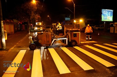 Primăria Sectorului 5 a demarat lucrările de semnalizare pe Strada Antiaeriană, după accidentul de săptămâna trecută, în care şi-a pierdut viaţa un pieton

