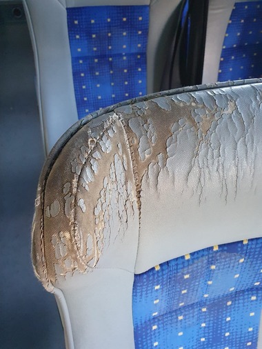 Control al ANPC, în urma unei petiţii care reclama condiţiile în care călătorii sunt transportaţi pe traseele din judeţul Dâmboviţa - FOTO
