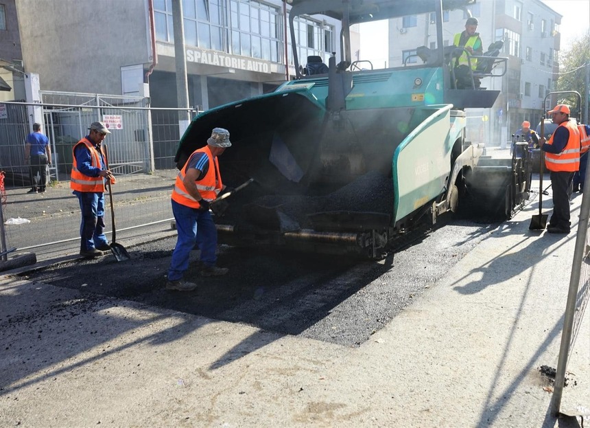 Nicuşor Dan: Compania Municipală Energetica Servicii a început lucrările de asfaltare pentru punctele de acces în galeriile de termoficare. S-a intervenit pentru înlocuirea conductelor pe Magistrala Progresu-Ferentari