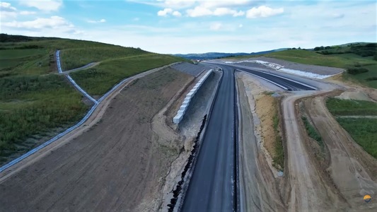 Sorin Grindeanu: Am semnale că segmentul de autostradă Sibiu-Boiţa va fi finalizat în decembrie