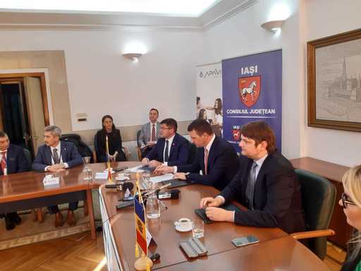 Peste 250.000 de cetăţeni din Republica Moldova vor primi din luna decembrie apă potabilă prin intermediul ApaVital Iaşi / Andrei Spînu, vicepremier Republica Moldova: România este partenerul nostru de suflet 