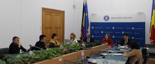 Prima sesiune de lucru în cadrul campaniei ”Nu sunteţi singuri. Împreună oprim violenţa din şcoli”, la Ministerul Educaţiei / Se lucrează la completarea listei de obiecte pe care elevii nu au voie să le ducă la şcoală 