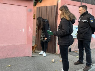 Campanie de sterilizare gratuită a 5.000 de câini cu stăpân, în Bucureşti