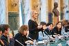 Firea, despre dezbaterea implementării Programului „Garanţie pentru Copii”: Prin aprobarea acestui plan de acţiune, 5% din fondurile europene alocate ţării noastre vor fi cheltuite pentru copii