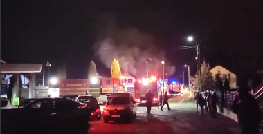 Familiile afectate de explozia blocului de locuinţe din municipiul Suceava vor primi din partea Consiliului Judeţean câte 10.000 de lei

 