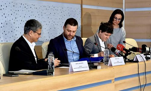 Nicuşor Dan: Am semnat, împreună cu Ciprian Ciucu şi Marcel Boloş, contractul de finanţare pentru managementul integrat al deşeurilor în Sectorul 6 al Capitalei. Proiectul are o valoare de peste 130.000.000 lei
