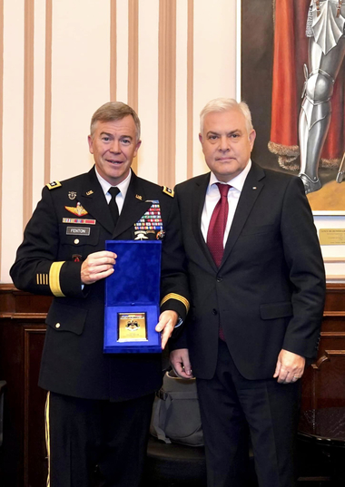 Ministrul Apărării: Urmărim creşterea continuă a capacităţii proprii de acţiune şi a interoperabilităţii structurilor de forţe pentru operaţii speciale ale armatei noastre cu cele din armata SUA şi ale ţărilor aliate