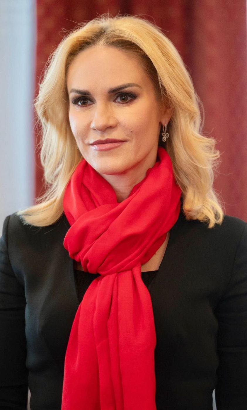 Gabriela Firea: Femeile din România sunt în număr mare discriminate, izolate, plătite prost, dezavantajate şi de prea multe ori victime ale violenţei domestice / Strategia Naţională pentru egalitate de şanse a fost aprobată 