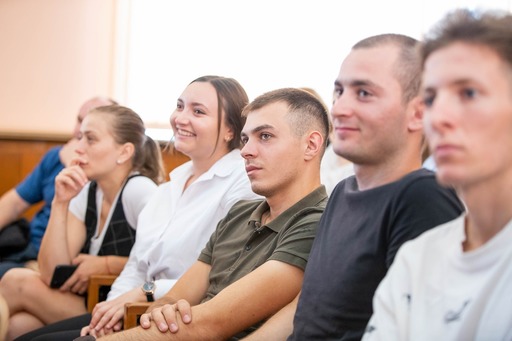 Preşedinta Republicii Moldova, Maia Sandu, a anunţat că, din 2023, adulţii vor putea învăţa gratuit limba română