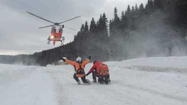 Salvamont România, recomandări pentru cei care sunt martorii unui accident pe pârtie / Care sunt primele măsuri de intervenţie