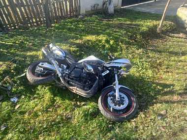 Dolj: Un motociclist a murit după ce a intrat într-un cap de pod