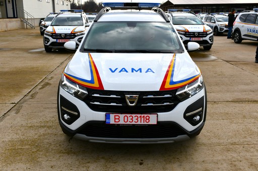 Autoritatea Vamală Română: 2,3 milioane ţigarete şi peste 3 tone de tutun brut, descoperite în urma unui control