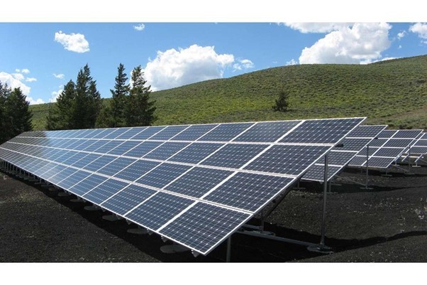 Ministrul Mediului: Am finalizat aproape 40.000 de cereri de finanţare din cele 45.000 pentru panouri fotovoltaice, 5.000 au fost respinse fiind nefinanţabile/ Anul acesta vom descentraliza programul
