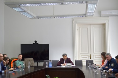 Prefectul Toni Greblă solicită Primarului General şi primarilor de sector să ia de urgenţă toate măsurile necesare la nivelul Capitalei privind colectarea selectivă a gunoiului