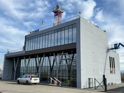 Preşedintele CJ Braşov: Clădirea de contingenţă a Aeroportului Internaţional Braşov-Ghimbav a ajuns în stadiu final de execuţie, 98% din lucrări fiind deja realizate
