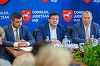 Şeful Consiliului Judeţean Iaşi, Costel Alexe, a anunţat că pe drumul care leagă municipiile Iaşi şi Paşcani vor fi construite trei pasaje: Sunt investiţii pe care comunitatea le aşteaptă de foarte mult timp
