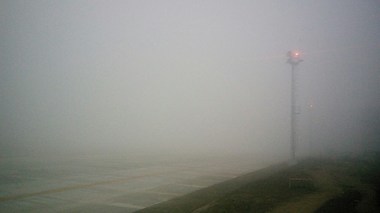 Pentru a cincea zi la rând activitatea aeroportului Suceava este afectată din cauza ceţii, câteva zboruri fiind anulate
