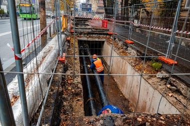Nicuşor Dan a anunţat că au fost finalizaţi 11 din cei 13 kilometri ai unui tronson de magistrală de termoficare în zona Ferentari 
