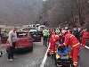 Patru răniţi, după ce două autoturisme s-au ciocnit frontal pe DN7, în judeţul Vâlcea - VIDEO 
