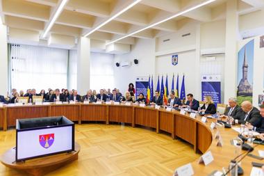 MIPE: Contract de 480 de milioane de euro pentru infrastructura de apă-canalizare din Maramureş, semnat/ 103.000 locuitori vor fi racordaţi la reţea