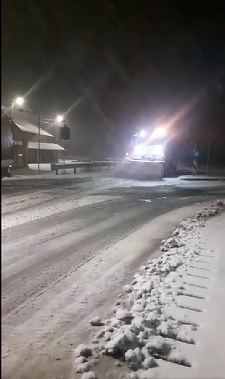 Restricţii de tonaj pe două tronsoane de drumuri naţionale din judeţele Bihor şi Alba, din cauza ninsorii şi a viscolului - VIDEO