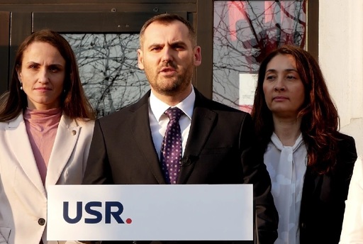Viceprimarul USR al Sectorului 3 rămâne în funcţie / Lucian Judele: Chiar dacă Robert Negoiţă a plătit bani grei pentru o parte din colegi consilieri de la PNL, acest vot nu a trecut