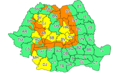 UPDATE - Codurile galben şi portocaliu de vânt puternic şi viscol în zona de munte, prelungite până miercuri/ În Capitală, vremea va fi deosebit de caldă
