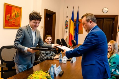 Nicuşor Dan: Am început semnarea parteneriatelor cu universităţile şi din Bucureşti în vederea dezvoltării şi promovării activităţilor de cercetare, a unor proiecte sau programe de formare şi orientare în carieră