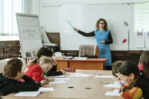 Ministrul Educaţiei: Catalogul electronic şi biblioteca virtuală vor fi aplicaţii naţionale create pe infrastructură cloud/ Portofoliul educaţional al elevului va fi realizat digital, într-un format portabil, interconectat, uşor accesibil
