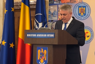 Lucian Bode: Investiţiile în comunităţi mai reziliente în faţa dezastrelor reprezintă o prioritate asumată la nivelul DSU şi al MAI. Aceste investiţii vor continua, anul 2023 va fi un an de referinţă pentru dezvoltarea componentei de aviaţie a MAI 