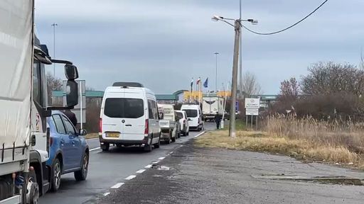 Timpi de aşteptare de până la 100 de minute, la punctele de frontieră spre Ungaria - FOTO, VIDEO