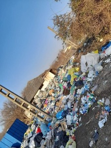 Încă două primării din judeţul Buzău, amendate de Garda de Mediu pentru depozite ilegale de deşeuri / Una dintre primării nu a respectat măsuri dispuse anterior


