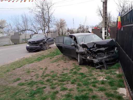 Teleorman: Cinci persoane au fost rănite într-un accident rutier / Victimele au fost transportate la spital