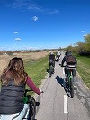 Timiş: Aproape 300 de persoane au trecut graniţa către Serbia pe bicicletă, pe cea mai lungă pistă din România, în primul week-end în care frontiera a fost deschisă provizoriu