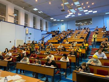 Încep înscrierile pentru concursul de rezidenţiat din 14 mai / 628 de posturi, rămase libere după sesiunea din noiembrie 2022