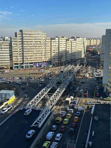 Autorităţile anunţă că, de sâmbătă, tramvaiele vor circula din nou în zona Doamna Ghica / Traficul rutier, reluat din toamnă / Nicuşor Dan: Lucrările de investiţii se fac cu bani, nu se fac cu plânsete, nici cu lozinci